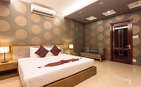 Valentine Hotel